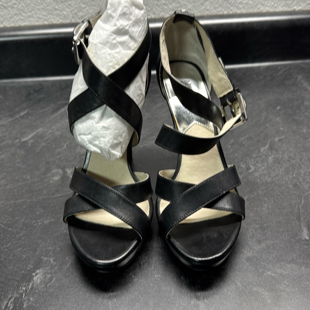 Women’s Michael kors never used
